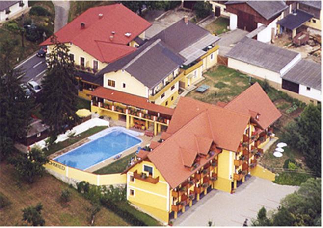 Gasthof Hotel Schmied Arnfels 外观 照片
