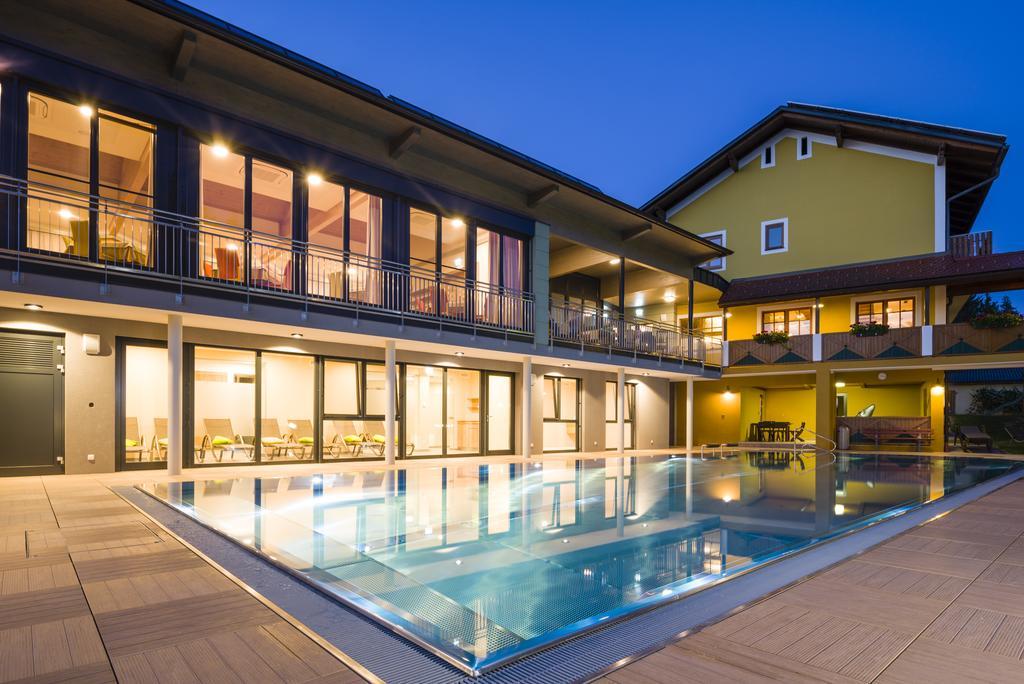 Gasthof Hotel Schmied Arnfels 外观 照片
